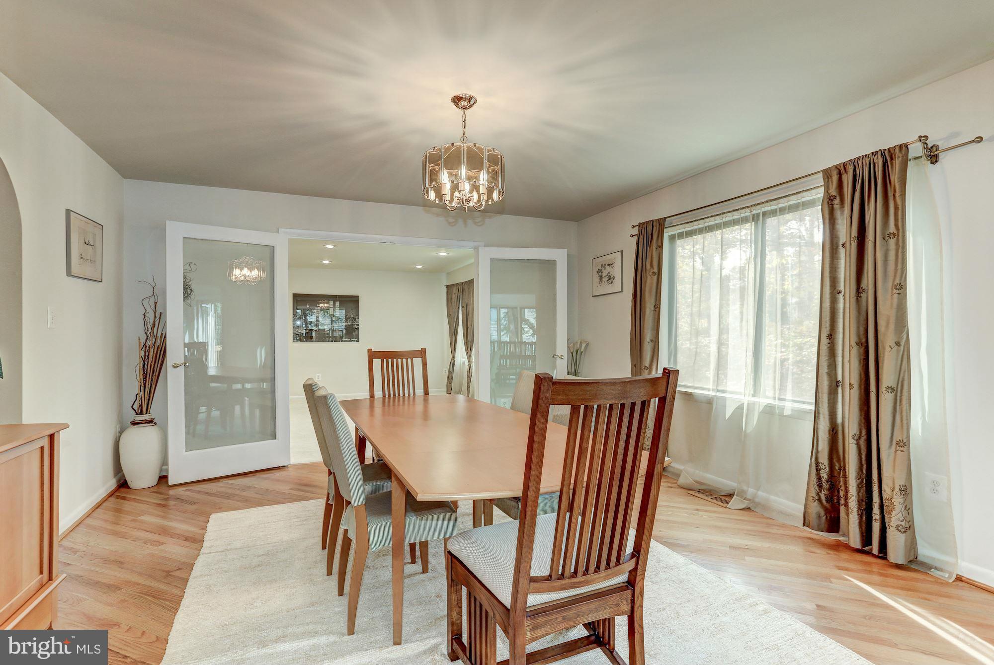 7315 Hooking Road McLean, VA 22101 - Photo 9 of 30 Dining Room
