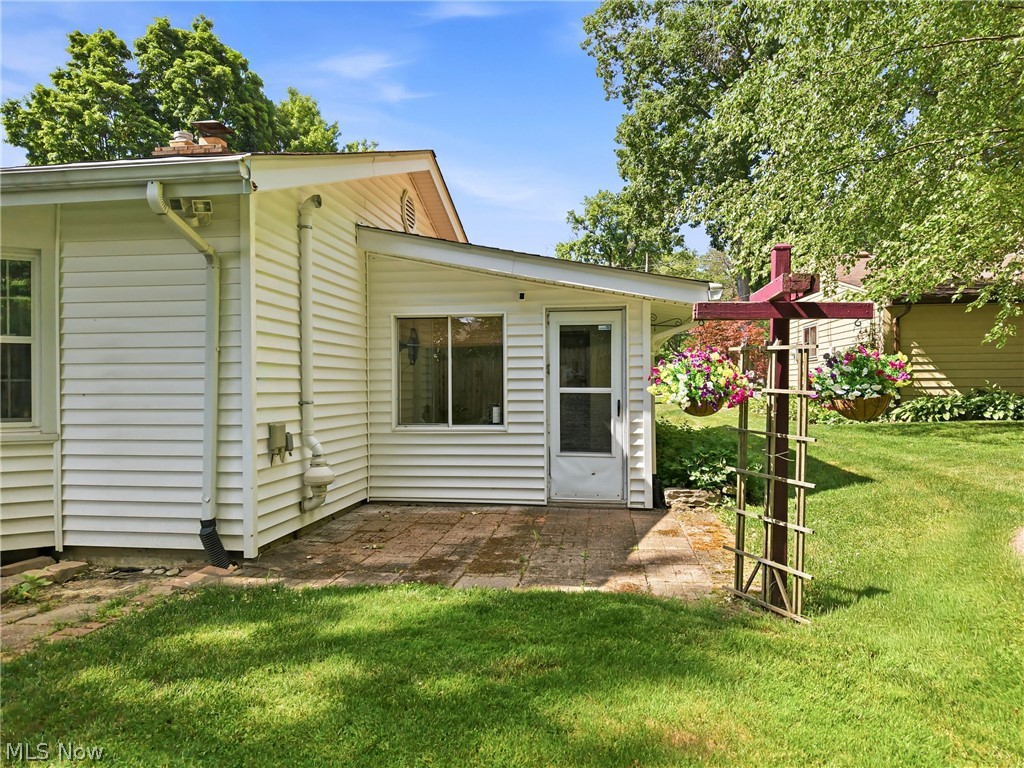 8564 Squires Lane Northeast Warren, OH 44484 - Photo 36 of 38
