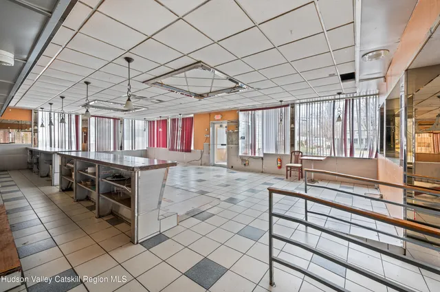 $419,000 | 3130 Rte 9W, Saugerties, NY 12477