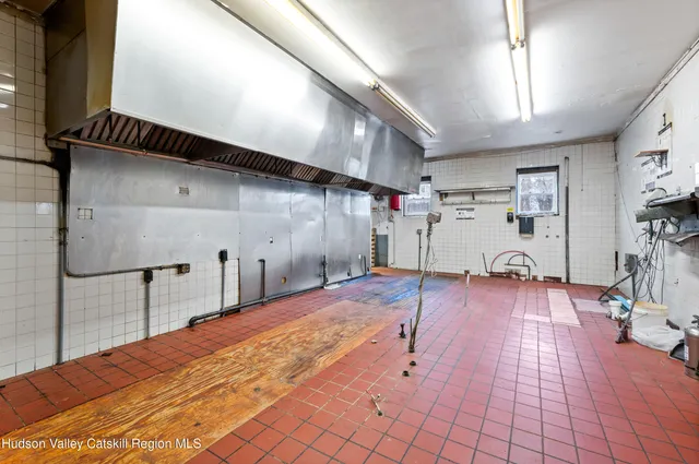 $419,000 | 3130 Rte 9W, Saugerties, NY 12477