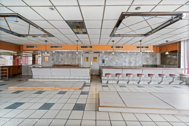 $419,000 | 3130 Rte 9W, Saugerties, NY 12477