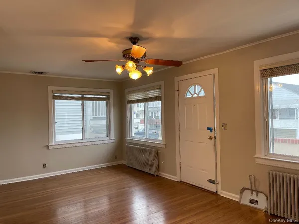 $4,850 | 46 Illinois Avenue, Unit DUPLEX, Long Beach, NY 11561