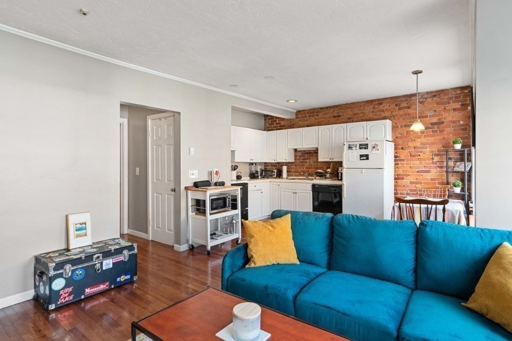 5 Cypress Road, Unit 504 Boston, MA 02135 - Photo 5 of 13 Gallery Image 5
