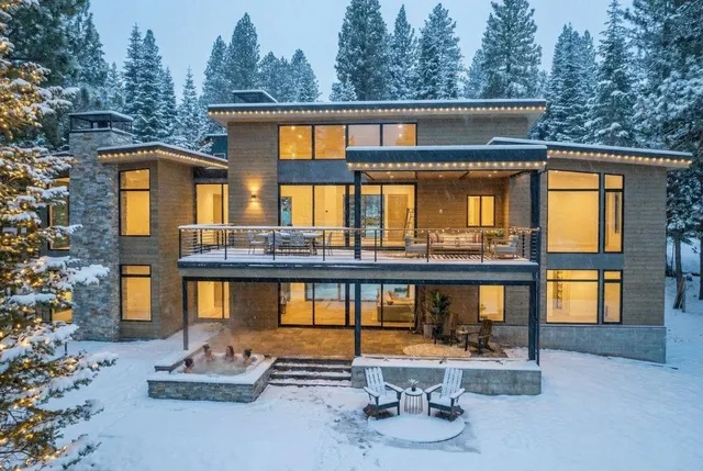 $5,975,500 | 9308 Nine Bark Road, Truckee, CA 96161