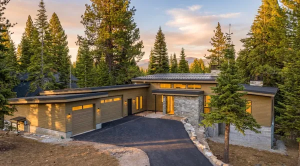 $5,600,000 | 9308 Nine Bark Road, Truckee, CA 96161