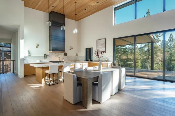 $5,600,000 | 9308 Nine Bark Road, Truckee, CA 96161