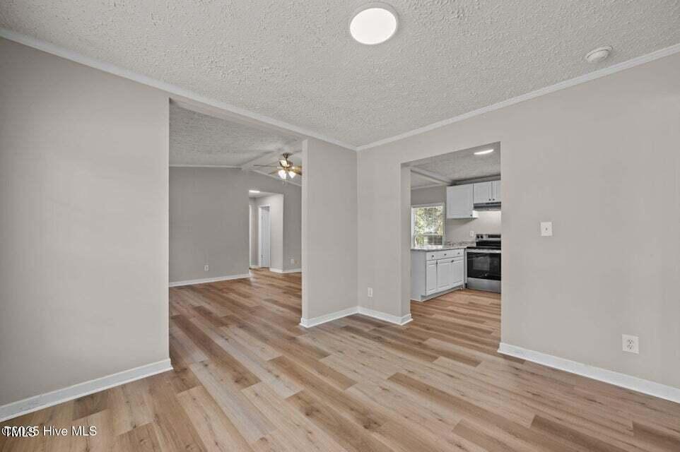 206 Woodside Road Greenville, NC 27834 - Photo 11 of 32 20250908155827453875000000-o