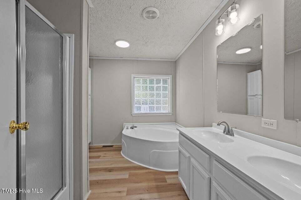 206 Woodside Road Greenville, NC 27834 - Photo 16 of 32 20250908155831242898000000-o