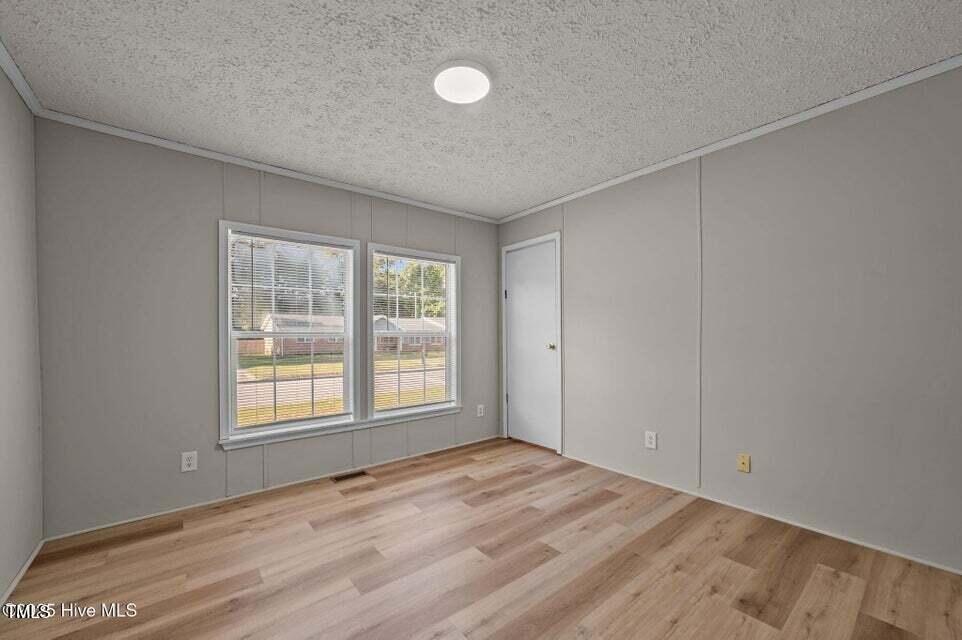 206 Woodside Road Greenville, NC 27834 - Photo 19 of 32 20250908155834205507000000-o