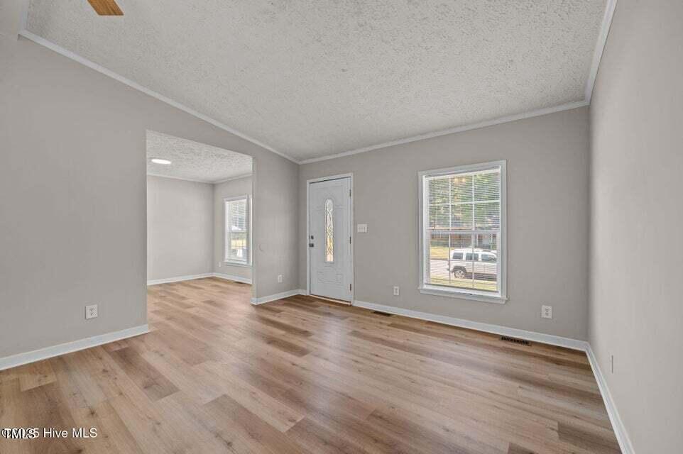 206 Woodside Road Greenville, NC 27834 - Photo 5 of 32 20250908155819040606000000-o