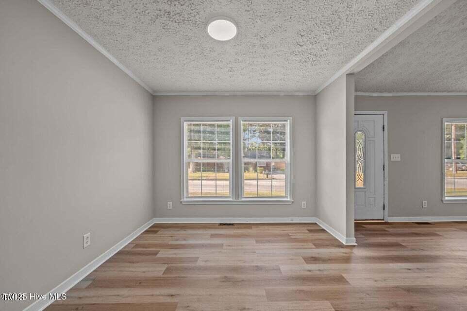 206 Woodside Road Greenville, NC 27834 - Photo 10 of 32 20250908155826682119000000-o