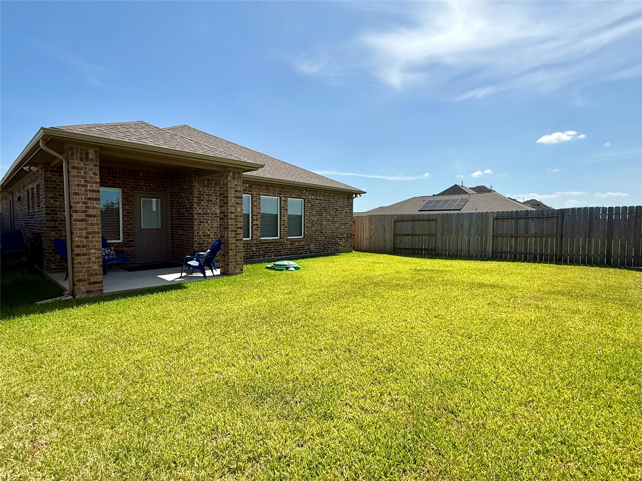 1951 Middle Pass Lane Angleton, TX 77515 - Photo 11 of 44 Gallery Image 11
