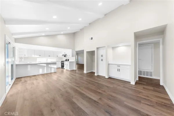 a view of empty room