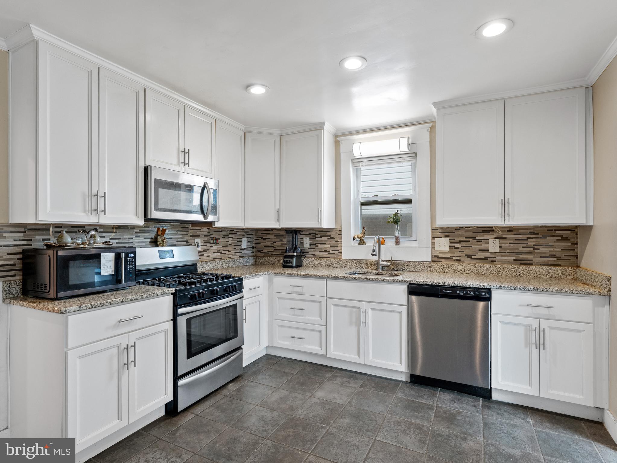 4928 State Road Drexel Hill, PA 19026 - Photo 4 of 50 big kitchen