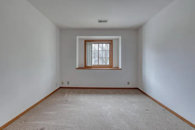 $245,000 | 823 Quinlan Drive, Unit E, Pewaukee, WI 53072