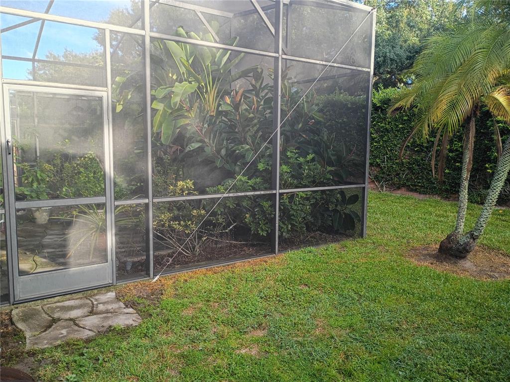 1626 Whitney Isles Drive Windermere, FL 34786 - Photo 2 of 8 a view of a garden