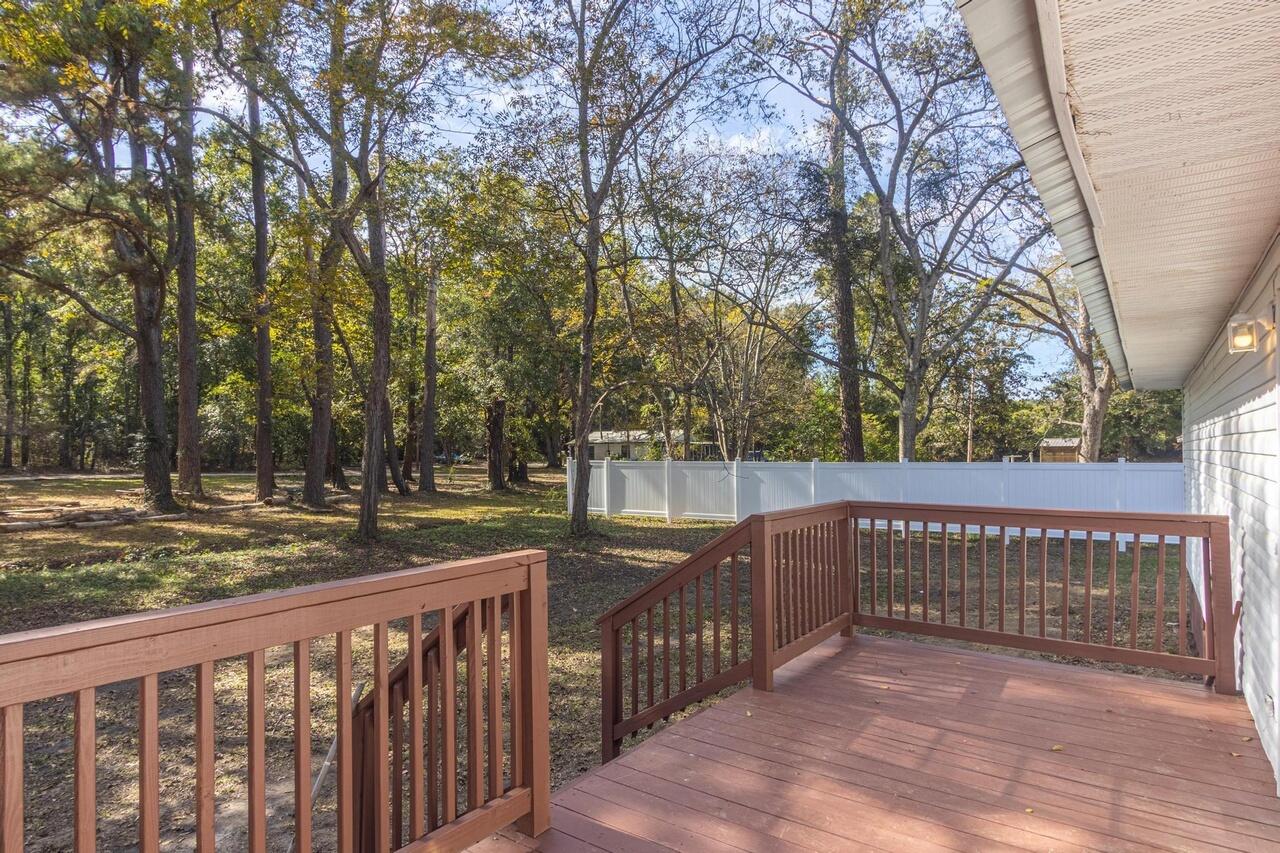 35 Sam Street Barnwell, SC 29812 - Photo 6 of 27 Back porch