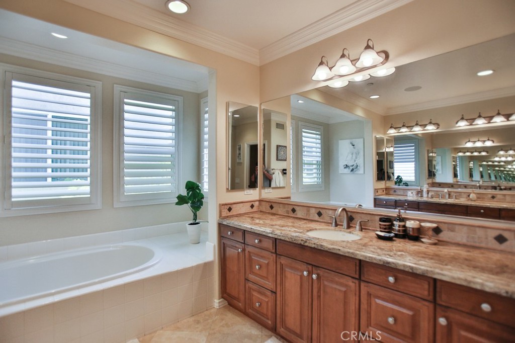 2483 Highwood Road Orange, CA 92867 - Photo 35 of 49