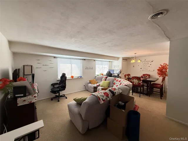 $2,300 | 55 Pinebrook Place, Bay Shore, NY 11706