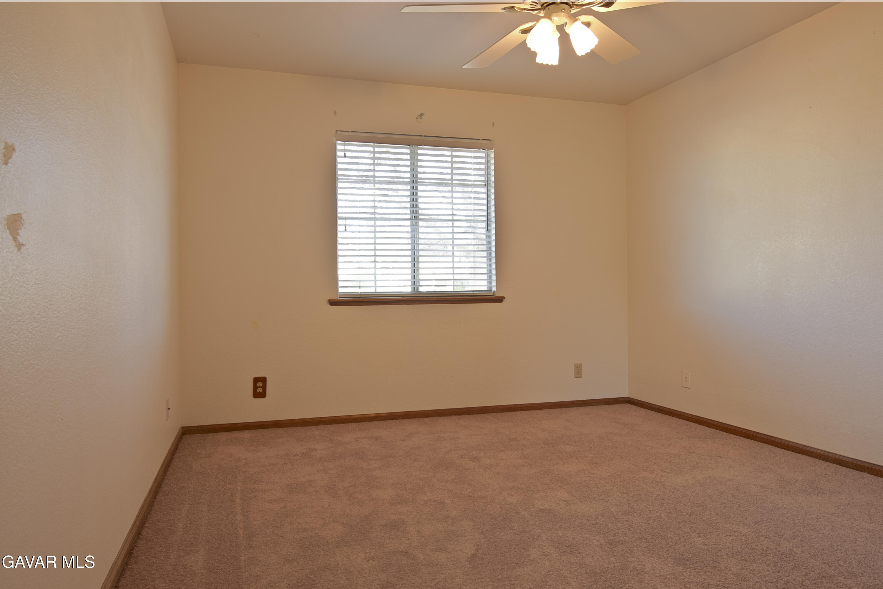 43119 Roulette Lane Lancaster, CA 93536 - Photo 12 of 47 DSC_0326-Edit