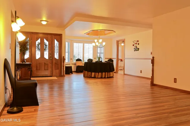 $559,000 | 43119 Roulette Lane, Lancaster, CA 93536