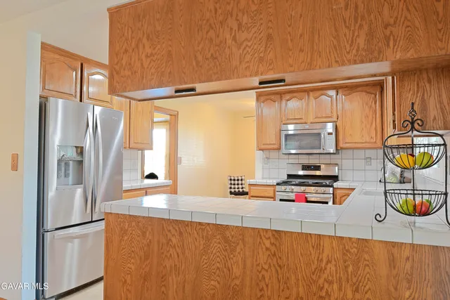 $559,000 | 43119 Roulette Lane, Lancaster, CA 93536