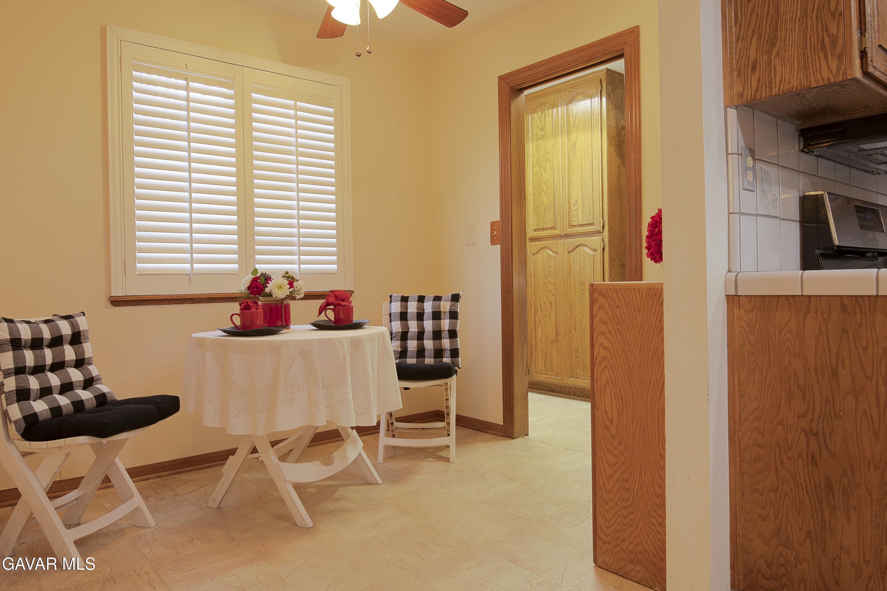 43119 Roulette Lane Lancaster, CA 93536 - Photo 24 of 47 DSC_0323-2-Edit