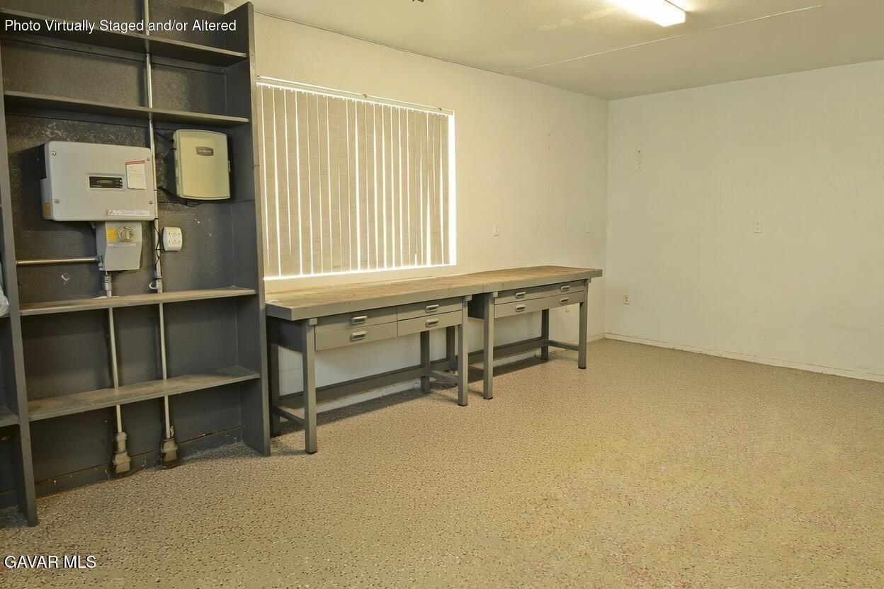 43119 Roulette Lane Lancaster, CA 93536 - Photo 29 of 47 Roulette Garage Declutter #2