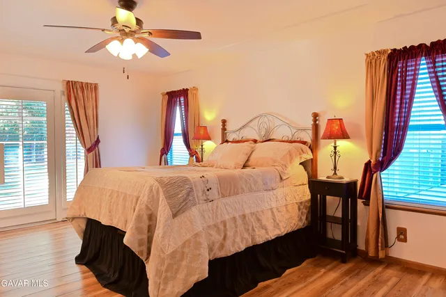 $559,000 | 43119 Roulette Lane, Lancaster, CA 93536