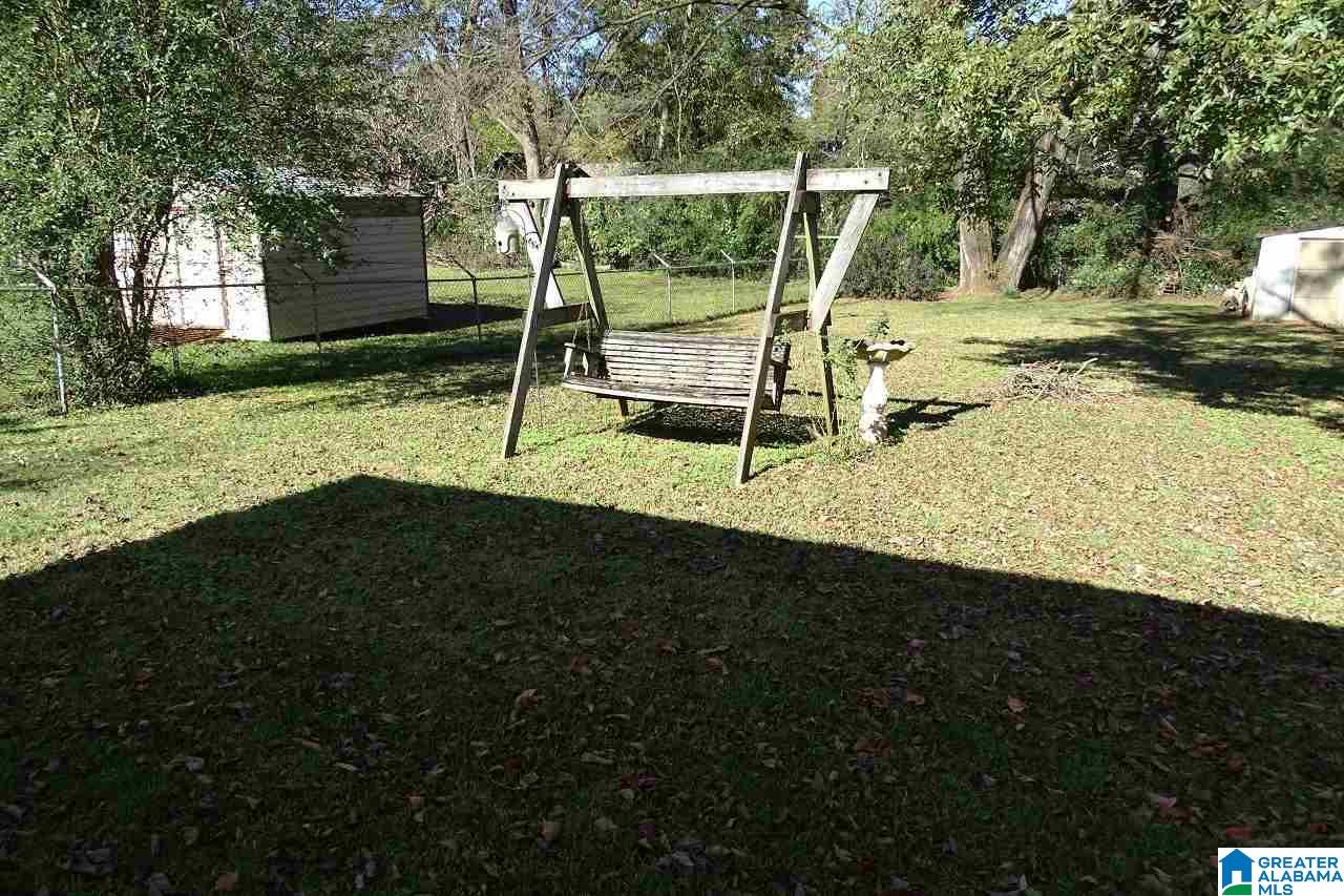 430 Murphys Lane Bessemer, AL 35023 - Photo 3 of 20