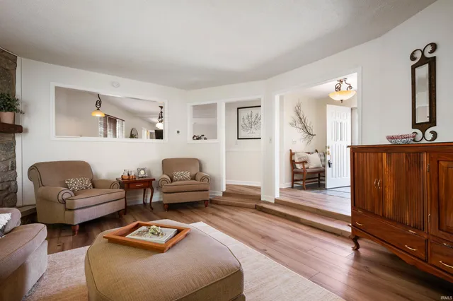 $535,000 | 2141 County Rd N 100 East, Hartford City, IN 47348