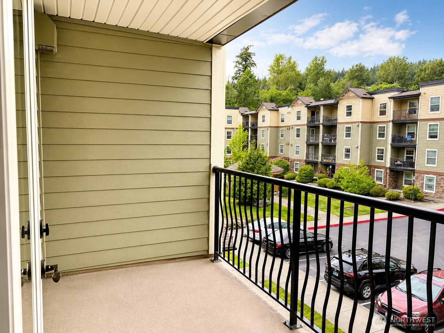 700 32nd Street, Unit A309 Bellingham, WA 98225 - Photo 21 of 28 a view of a balcony with city view