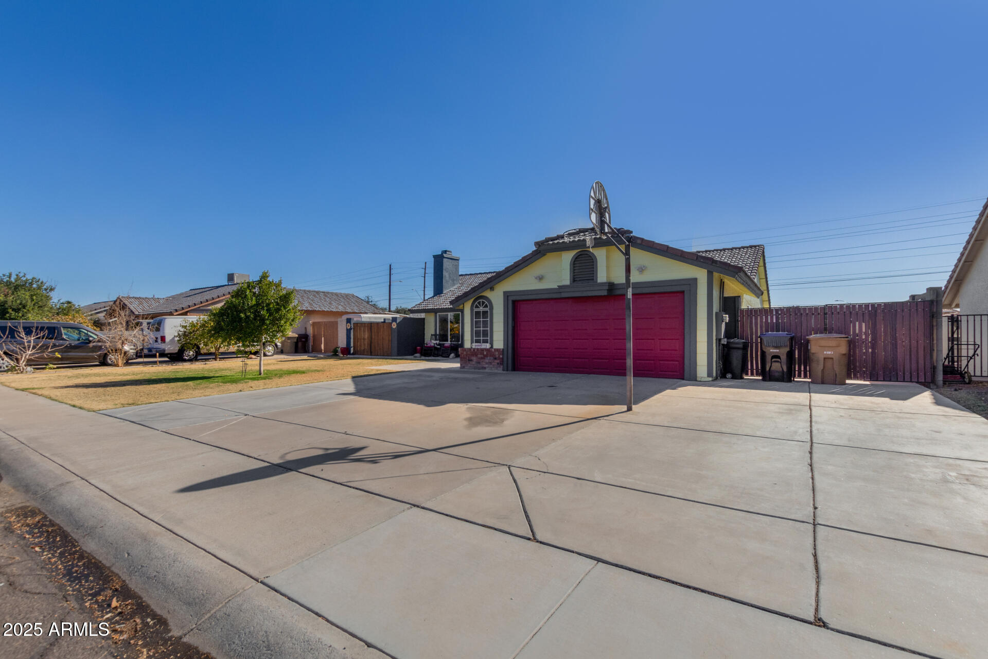7945 West Wethersfield Road Peoria, AZ 85381 - Photo 5 of 28 05 - Wethersfield