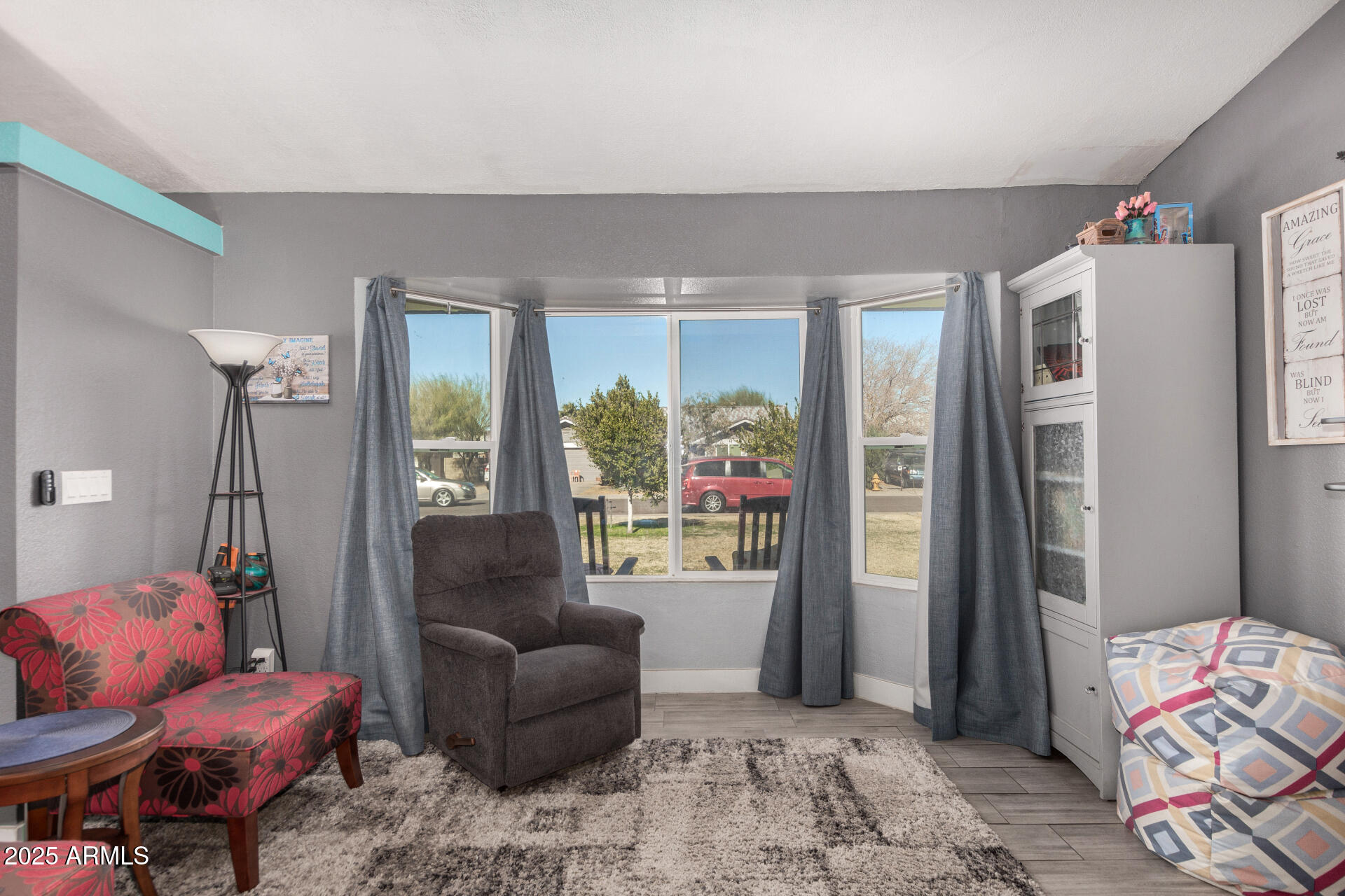7945 West Wethersfield Road Peoria, AZ 85381 - Photo 8 of 28 09 - Wethersfield