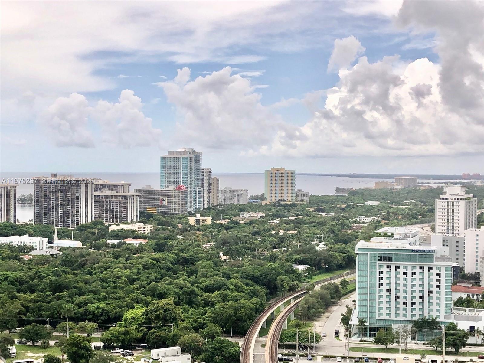 79 Southwest 12th Street, Unit 2904S Miami, FL 33130 - Photo 15 of 25