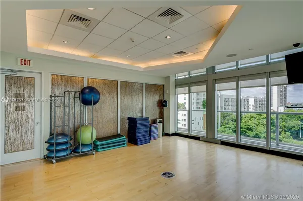 $4,000 | 79 Southwest 12th Street, Unit 2904S, Miami, FL 33130