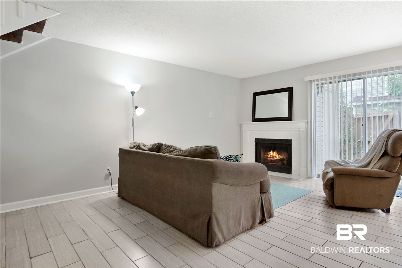 6701 Dickens Ferry Road, Unit 106 Mobile, AL 36608 - Photo 3 of 18