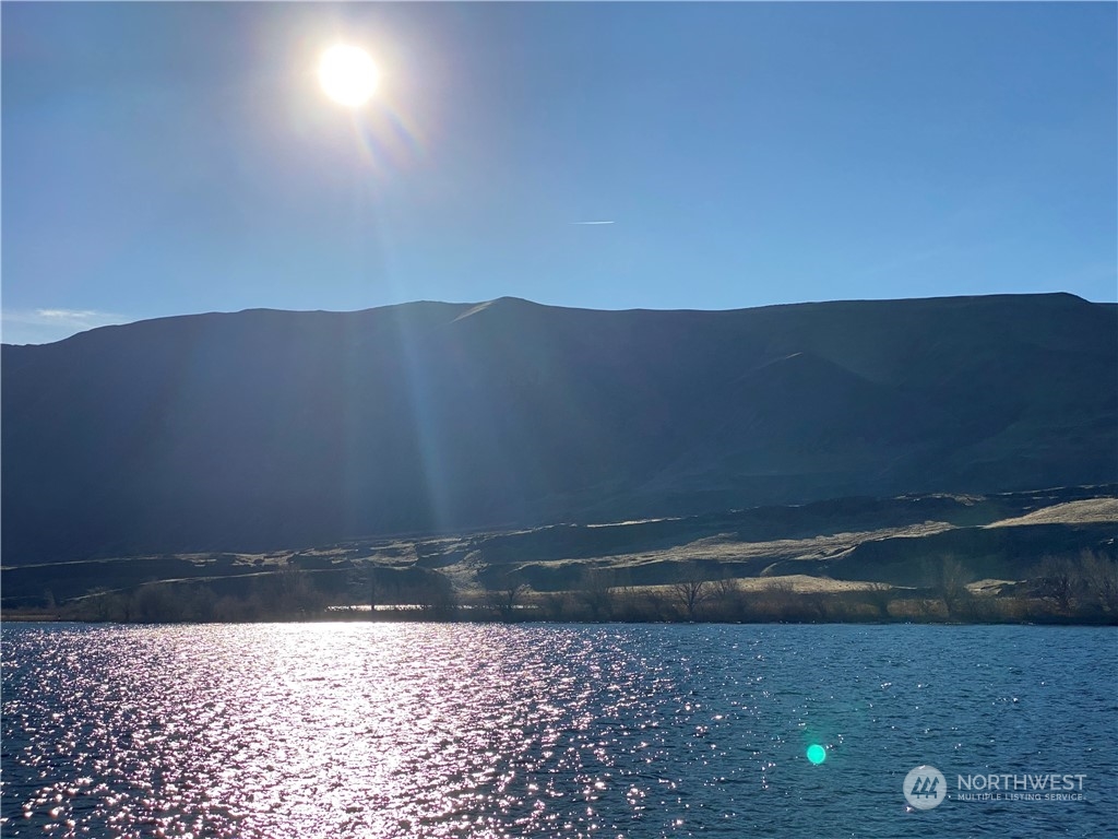 16154 Highway 243 Beverly, WA 99321 - Photo 9 of 37 a view of a street