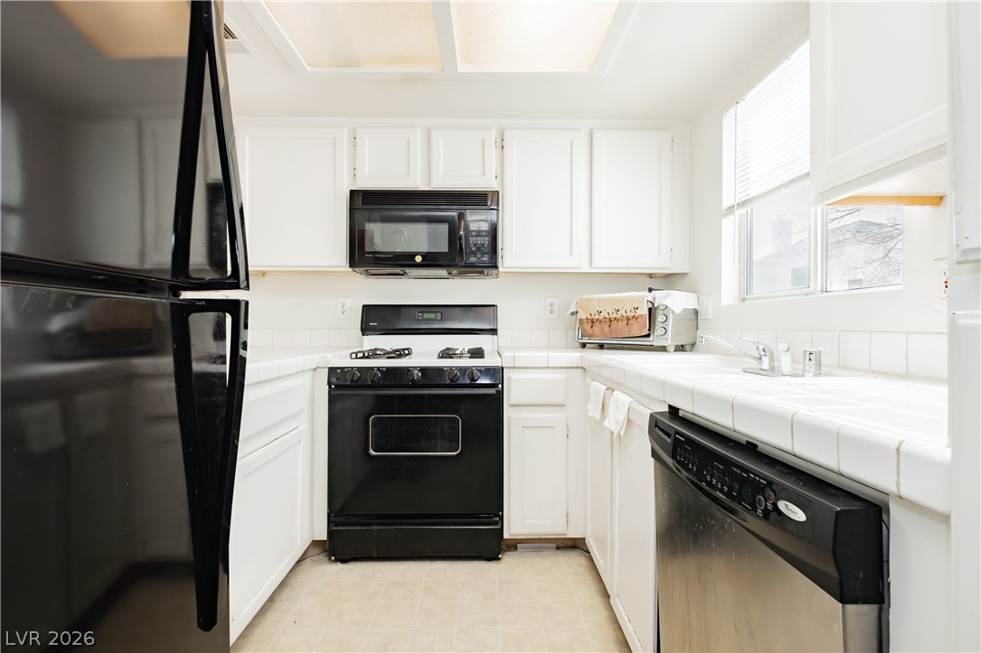 7100 West Pirates Cove Road, Unit 2090 Las Vegas, NV 89145 - Photo 5 of 32