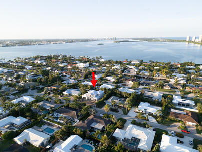 1160 Emerald Lane Singer Island, FL 33404 - Photo 3 of 37 an aerial view of multiple house