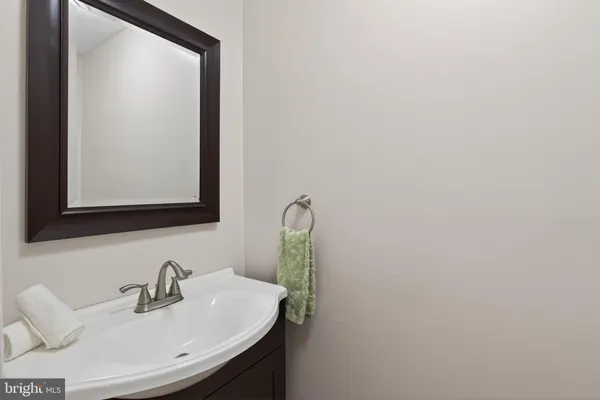 $770,000 | 1 Fisher Drive, Hillsborough, NJ 08844
