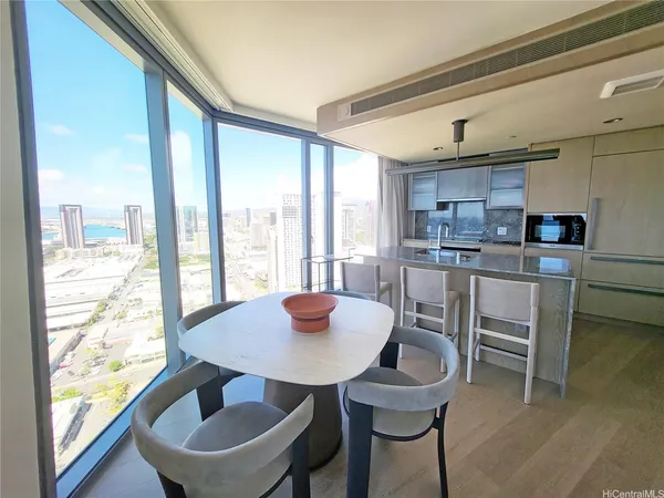 $5,000 | 1000 Auahi Street, Unit 3301, Honolulu, HI 96814