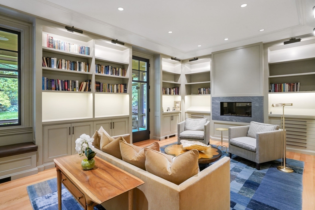 55 Ridge Hill Farm Road Wellesley, MA 02482 - Photo 19 of 42