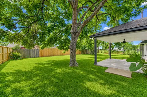 $374,000 | 10618 Braewick Drive, Houston, TX 77096