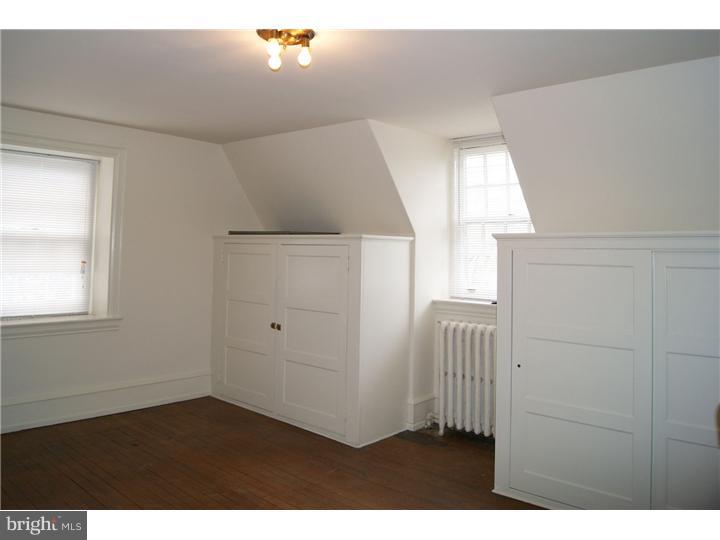 357 Pelham Road Philadelphia, PA 19119 - Photo 17 of 23 Gallery Image 17