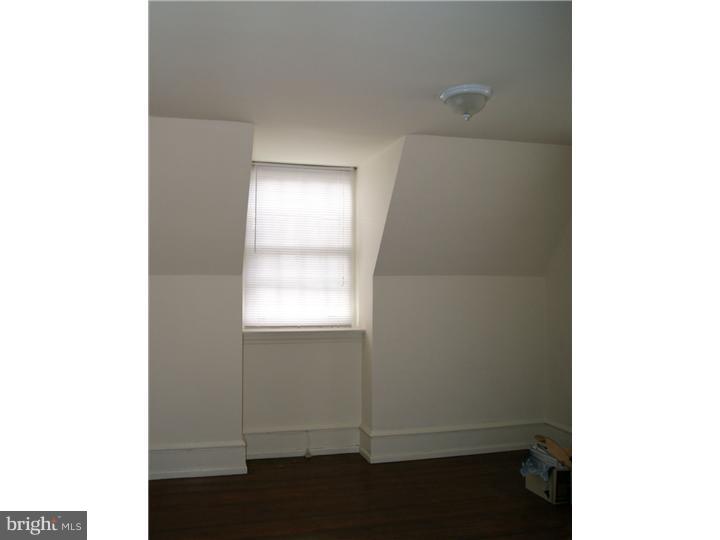 357 Pelham Road Philadelphia, PA 19119 - Photo 18 of 23 Gallery Image 18