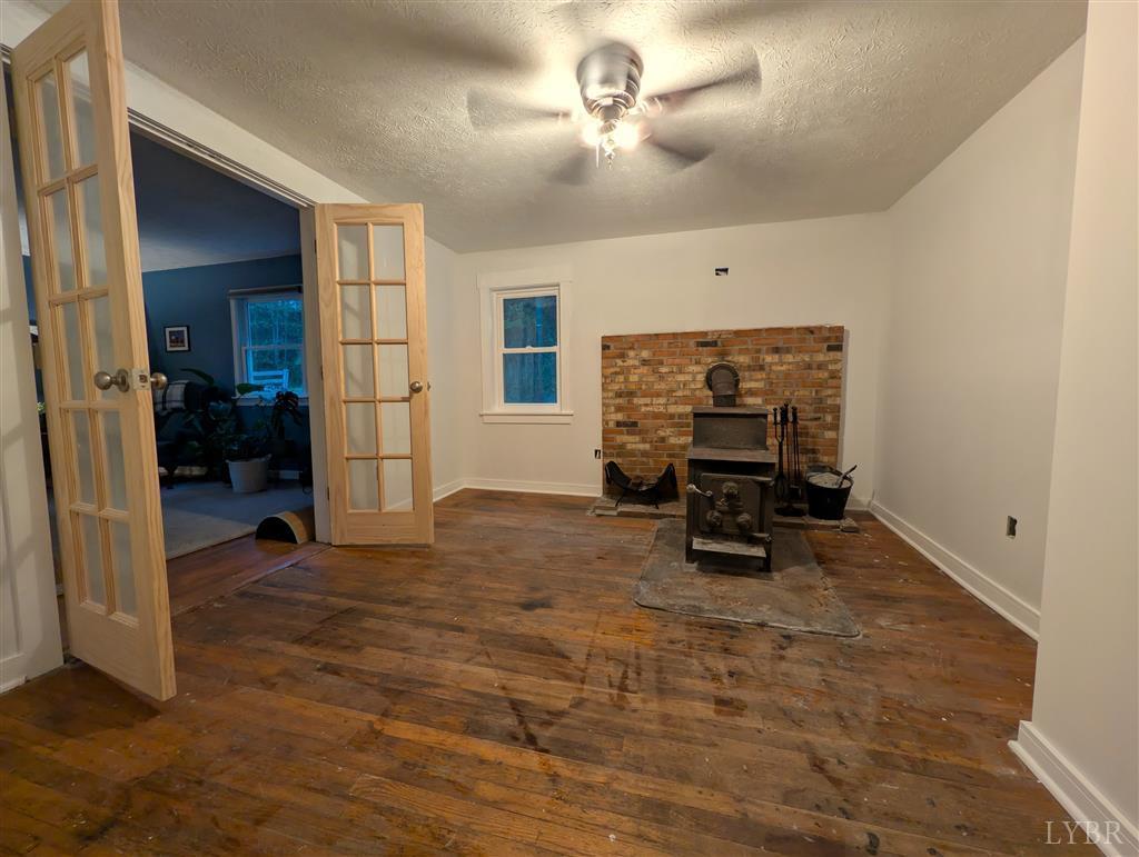 4470 Red Oak School Road Concord, VA 24538 - Photo 23 of 30 a view of livingroom with furniture