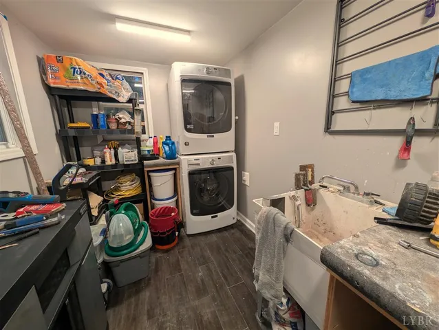 $320,000 | 4470 Red Oak School Road, Concord, VA 24538