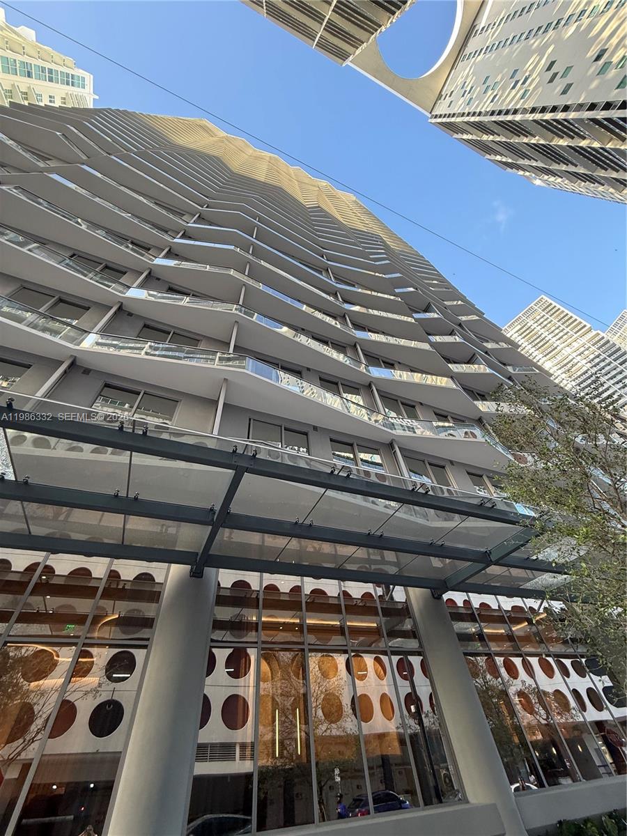 77 Southeast 5th Street, Unit 2015 Miami, FL 33131 - Photo 56 of 70