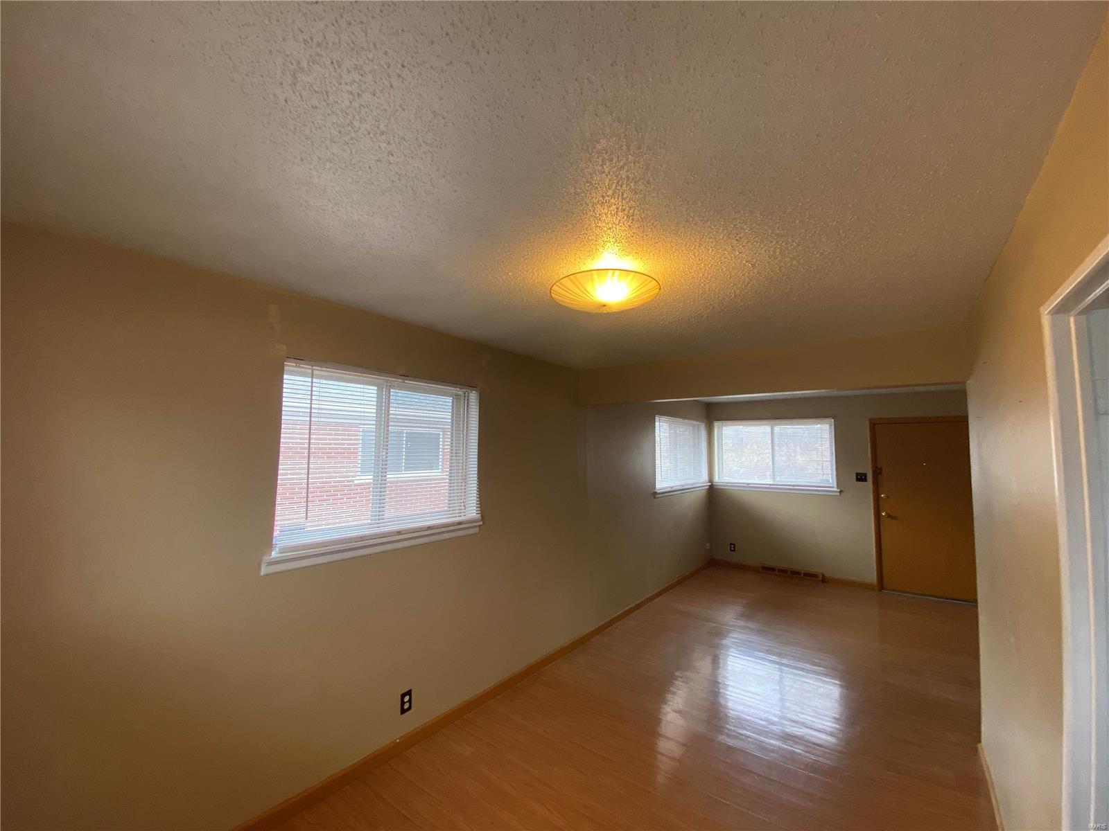 3771 Wright Avenue St. Ann, MO 63074 - Photo 11 of 15